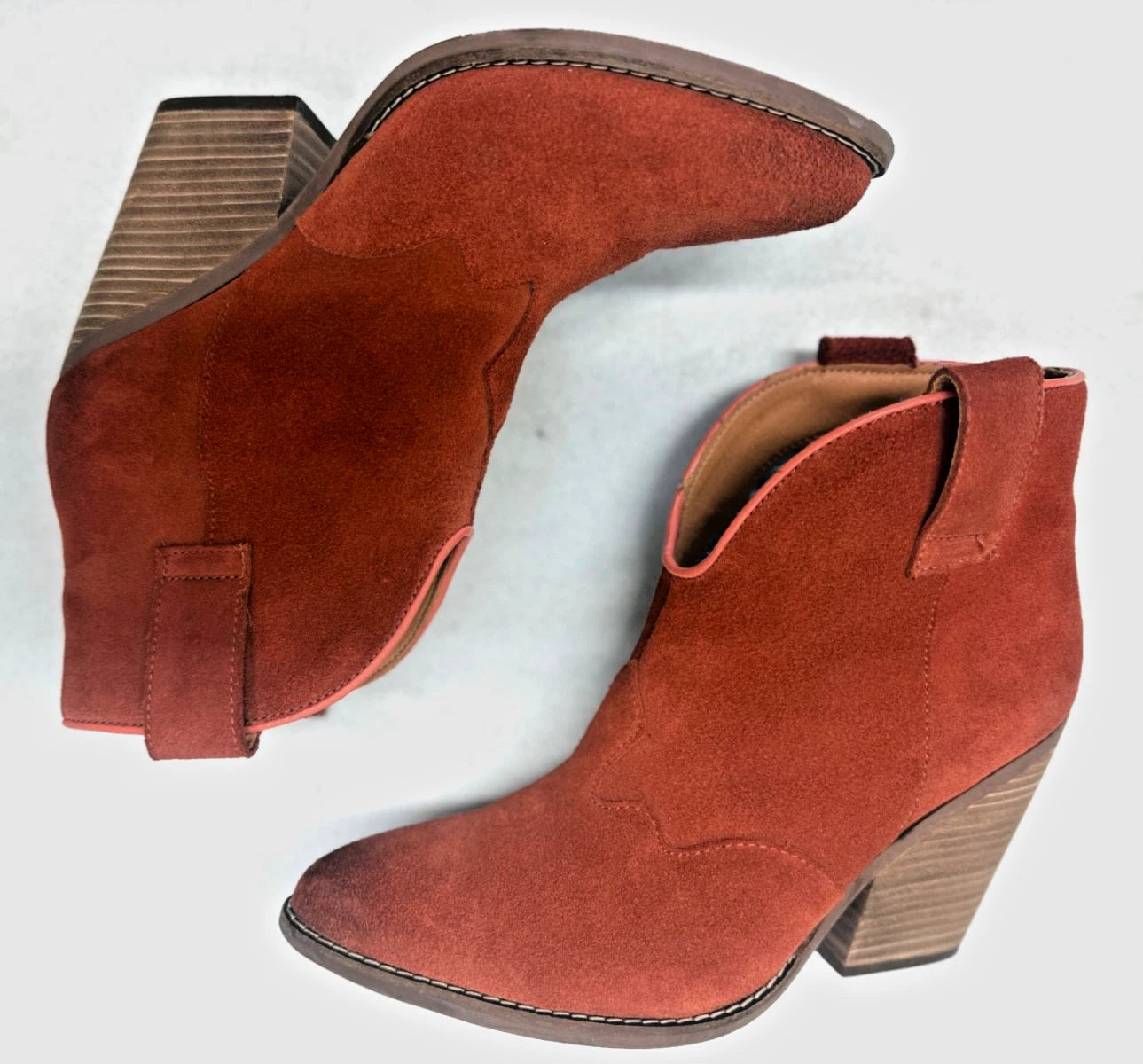 Dingo Di342-RUS Flannie Women's Rust Suede Slip-On Ankle Booties