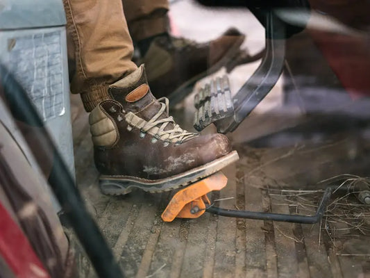 Why Are Work Boots Important for Men in Construction?