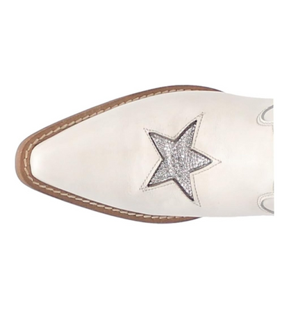 Dingo DI582 Women's Star Struck Snip Toe Leather Ankle Boots – White