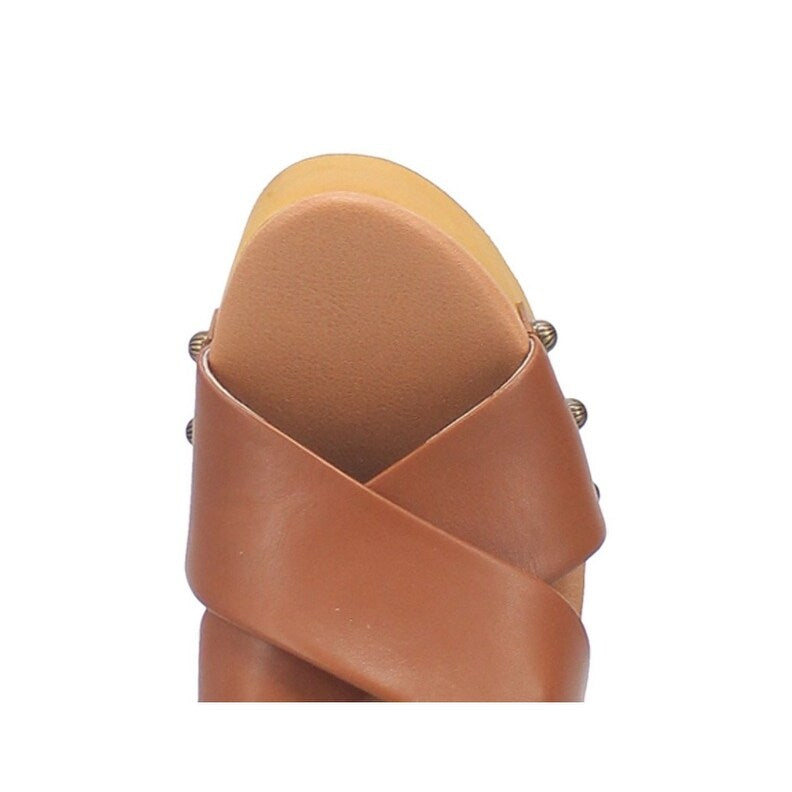 Dingo Driftwood Di849 Women’s Leather Slip-On Clogs-Tan
